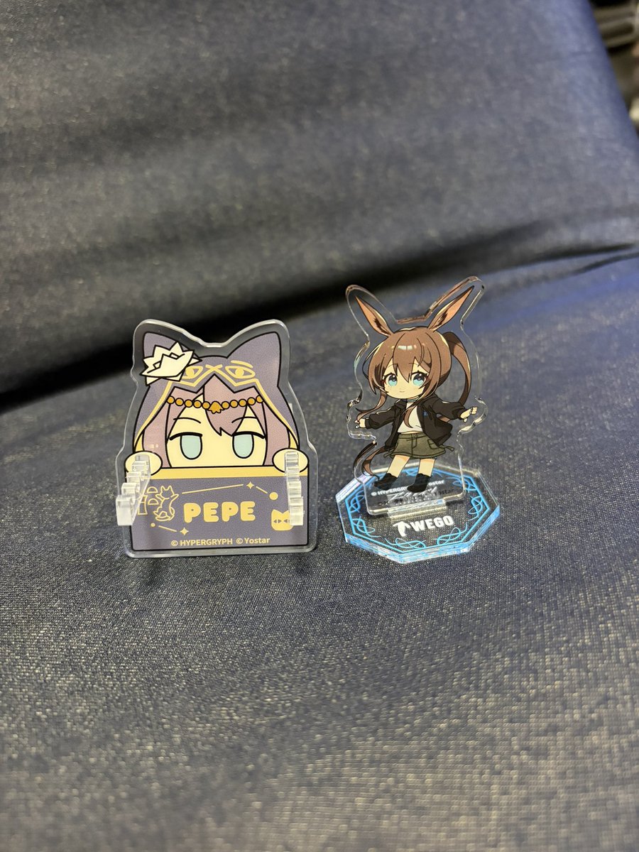 koikecchi0103's tweet photo. 秋葉原駅は駅の中からもうすごい
モンちゃんにお出迎えされたと思ったら
ヨースターショップがあった！
ペペとアーミヤ買っちゃった https://t.co/jXuLbDSDF2