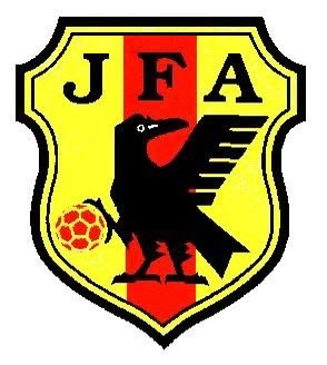 takion_s's tweet photo. 多くの人は
釘付けにされている　⚽️

術　たっぷり　ですなぁ… https://t.co/RHPdn2UdcD