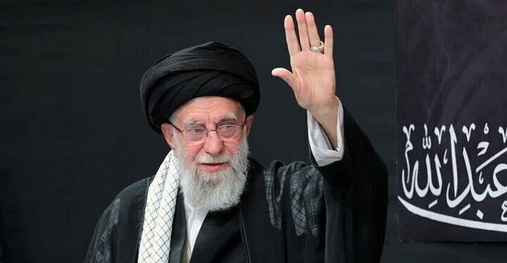 Hydikm's tweet photo. ايران: شعار مراسم تشييع السيد علي الخامنئي في ايران ستكون بعنوان «شهيد إيران» و«يجب أن ننهض» فيما سيكون شعار مراسم التشييع في العراق «قوموا لله» وستتولى الحكومة العراقية الإعلان التفصيلي عن برنامج مراسم التشييع في مدينتي النجف الاشرف وكربلاء المقدسة https://t.co/ObyMaJH8OG