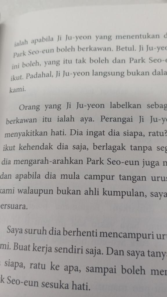 hnnareads's tweet photo. Hi @BukuPrima . Saya baru mula baca buku terjemahan ni tapi agak terganggu dengan hal-hal seperti perkataan berulang dan kesalahan ejaan begini. Novel nii bestt tapi https://t.co/KFERz8mzd7