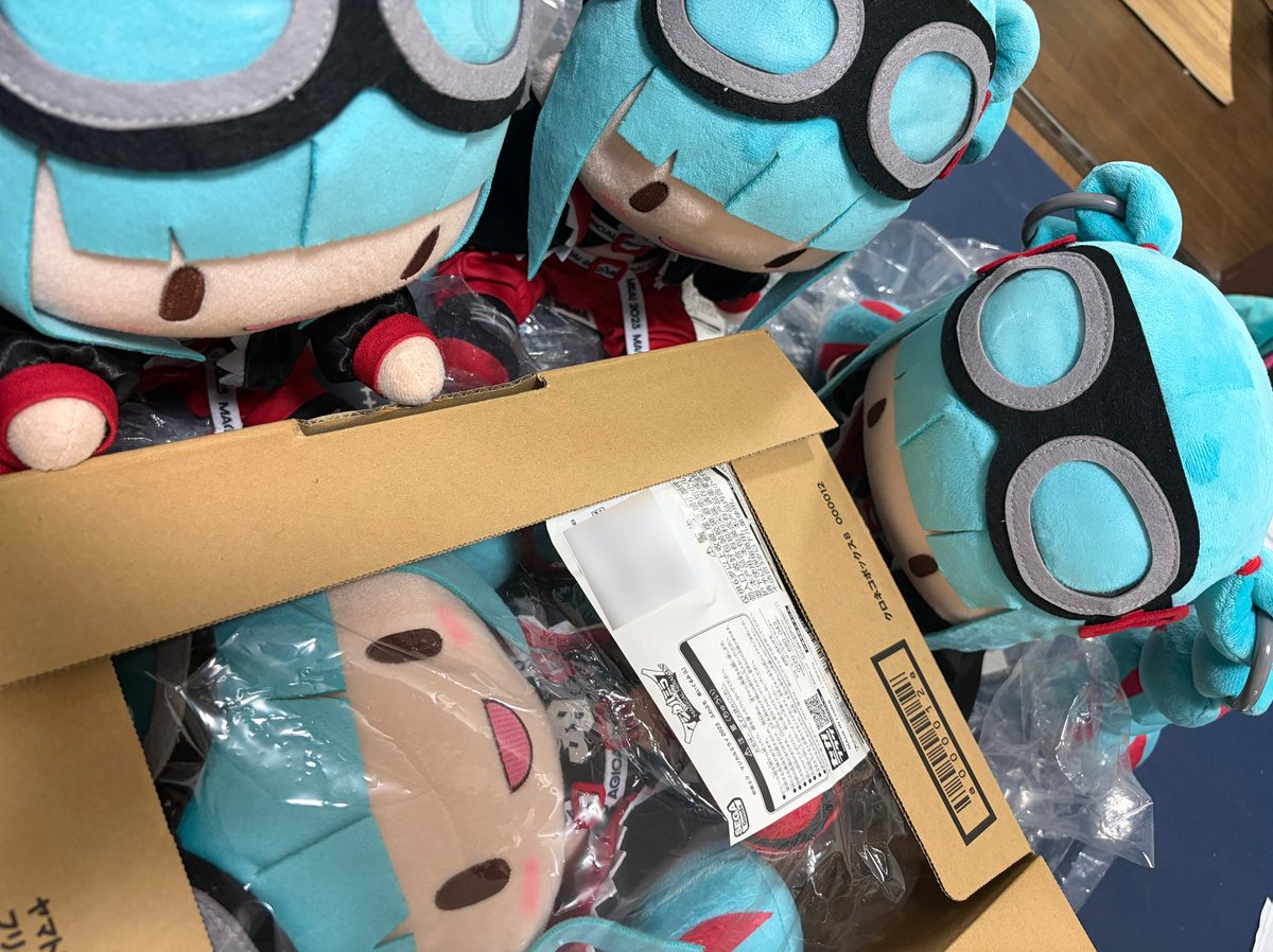 ミライグリッシュ　BOX　パペット付き Post by ハクシ@next.マジカルミライ浜松▶︎幕張 on X: あっ…