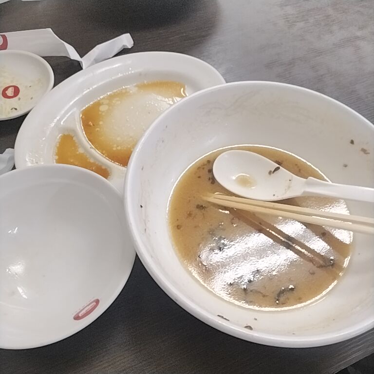hojiking2's tweet photo. 味噌ラーメン大盛り餃子ライスセット https://t.co/J2STHSyAmF