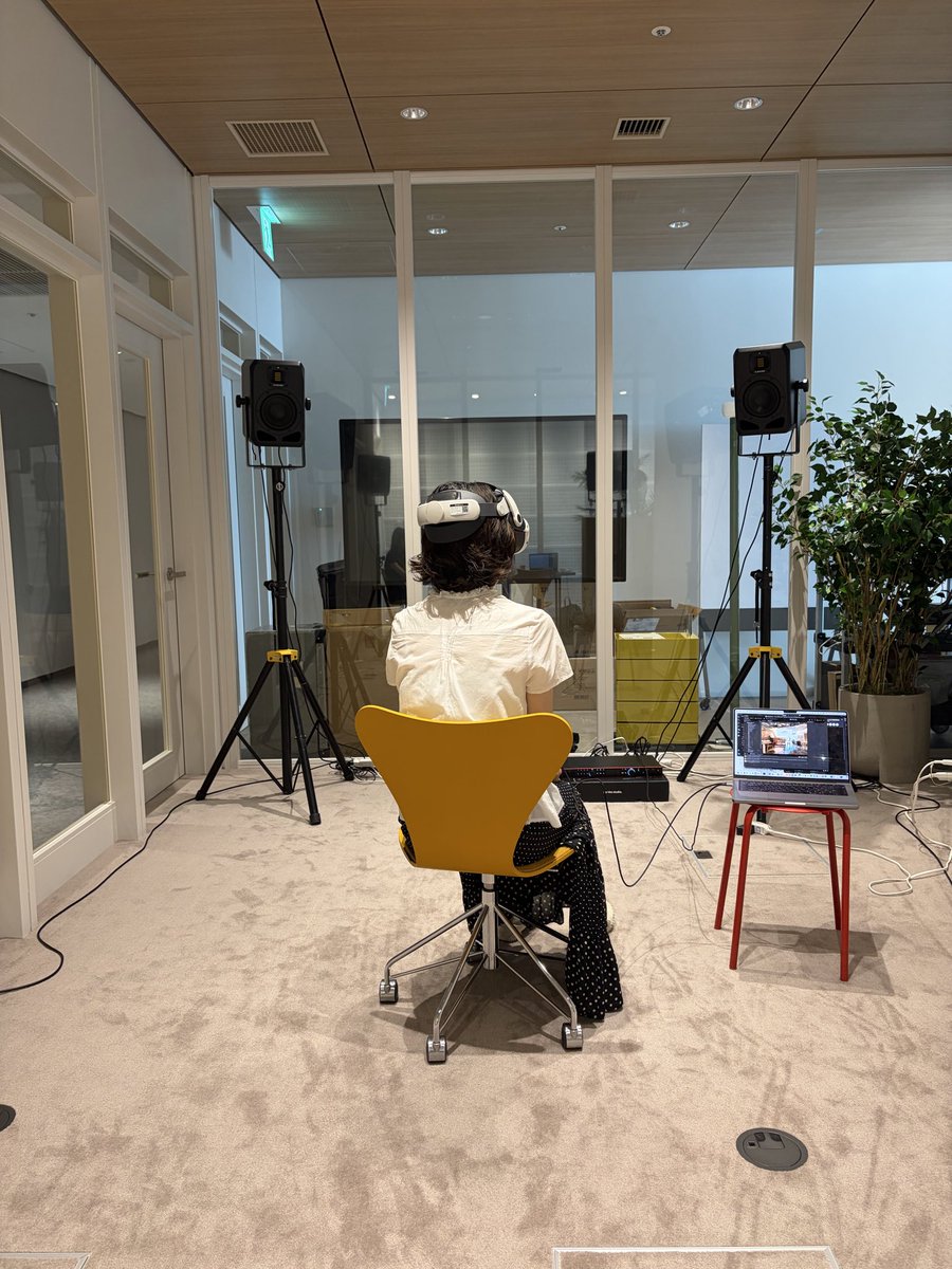 spany_dj's tweet photo. 環境音の実証実験開始しました

ADAM Audioの最上位モデルS2VとSubウーファー、VRヘッドセットを使い、リアルな空間を再現しています https://t.co/8IxoO4nm2o