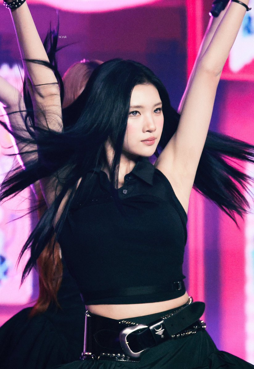 KJujoBrasil's tweet photo. [📸 220626] — Fotos da #JUUN durante o Seoul Music Awards.

#JUUN #주은 @Hearts2Hearts https://t.co/lLZCma66J2