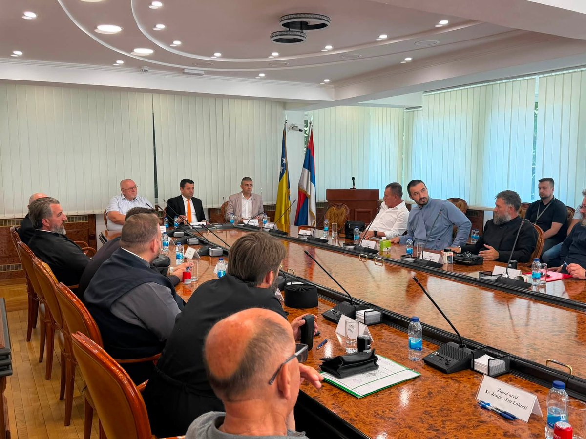 MLJPI_BiH's tweet photo. BANJA LUKA: Potpisani sporazumi za 21 projekat crkava i vjerskih zajednica, osigurano 785.000 KM https://t.co/7XD7dP4O2e