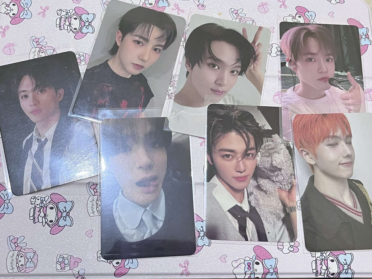 kmjwzcleee's tweet photo. wts // want to sell lightstick nct dream 
💵500k ((split pay only))
✨belum pernah dipake sama sekalii…
🌷buat yang take, aku bonusin batraii &amp;&amp; pc ofc yang ada di pict ya hehe… soalnya mau stopkol🤗🫰🏻

yang mau bisa DM aja ya…

t. wts ls lighstick nct dream ver 2 https://t.co/5xBCLa5wOy