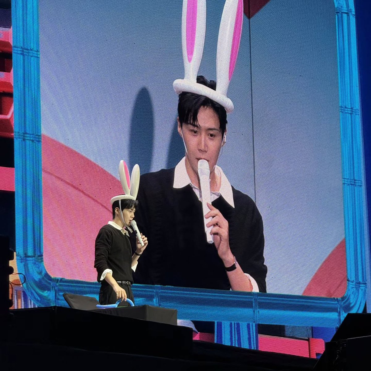 _bearsh's tweet photo. 260622 김선호 인스타그램

I 🩵 U. 🐰 🏃‍♂️ 😍 🍀🍀🍀🍀🍀🍀🍀 # Bangkok https://t.co/B2fiKAmY9v