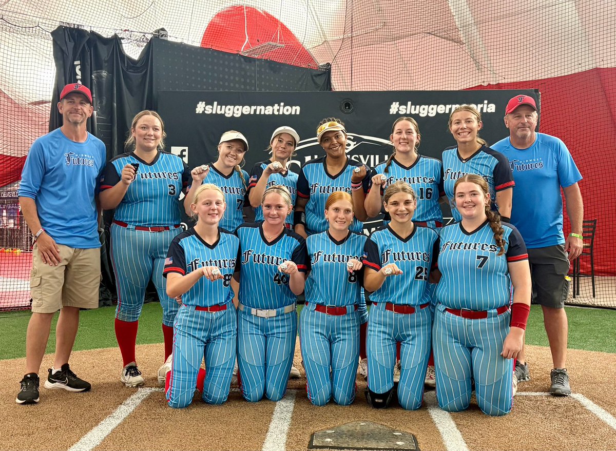 MWFutures18's tweet photo. The had a strong weekend going 4-1 and took home 2nd place. Proud of how hard these fought all weekend https://t.co/9fEvMG7VRd