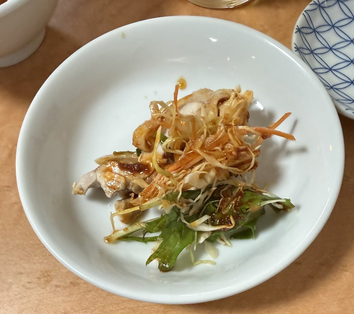 sa9ramocha's tweet photo. もう皆席に着くなり酒飲みまくり食べまくりで周りのお嬢様達が業界全振りでやばすぎてなあ・・ https://t.co/q9eocqUba0