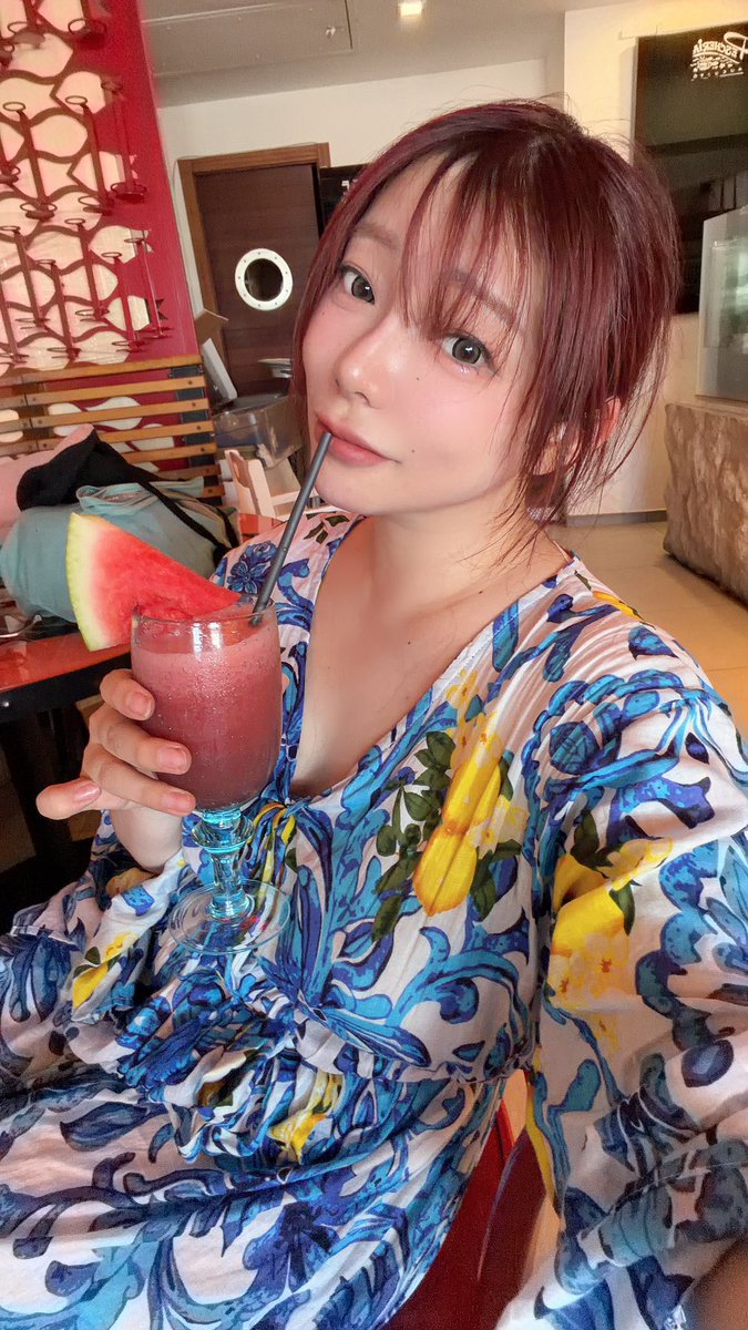 T_utero's tweet photo. パレルモ〜
(写真はCapri)

ナポリより湿度なくて風があって影なら過ごしやすい🐣✨ https://t.co/hHG4tJKJSX