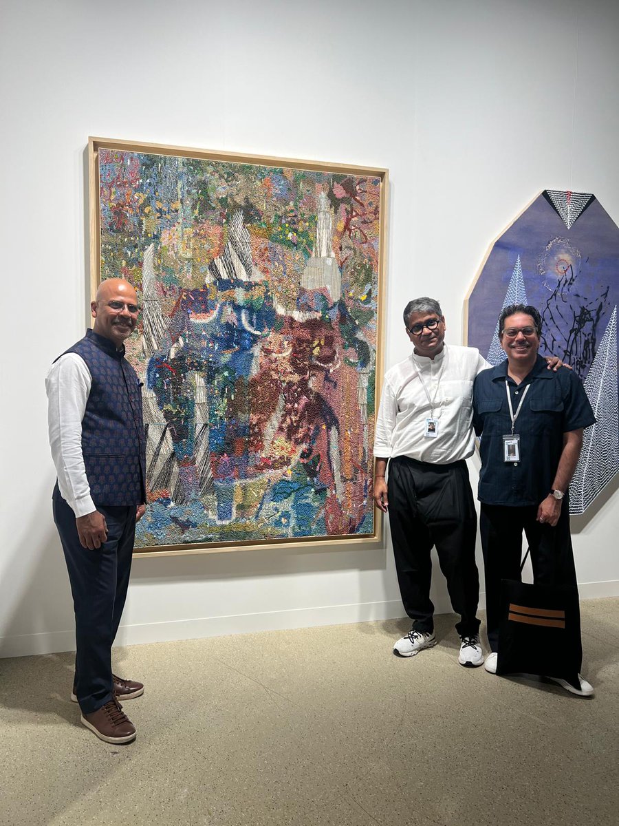 IndiainSwiss's tweet photo. Amb Kumar was hosted at the "@ArtBasel fair, a prominent global platform for international artists. This edition featured over 280 galleries and 4000 artists from across the globe, including 🇮🇳. 
Amb Kumar interacted with 🇮🇳exhibitors and artists at the fair, complementing them for bringing contemporary 🇮🇳arts to this prestigious event.
@MEAIndia
@IndianDiplomacy
@DrSJaishankar
@iccr_hq