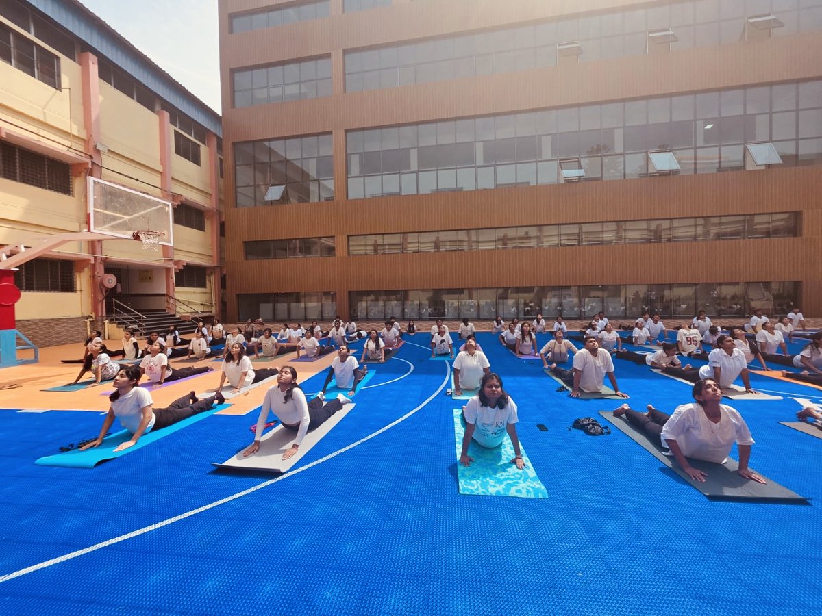rrdch's tweet photo. 🧘‍♀️🌿 RRDCH celebrated International Yoga Day 2026 with an inspiring yoga session led by Mrs. Deepika Rawal. Faculty and students embraced wellness, mindfulness, and holistic health through the Common Yoga Protocol. 💚 #InternationalYogaDay #YogaDay2026 #RRDCH #YogaForWellness https://t.co/PdTYKuBCEm