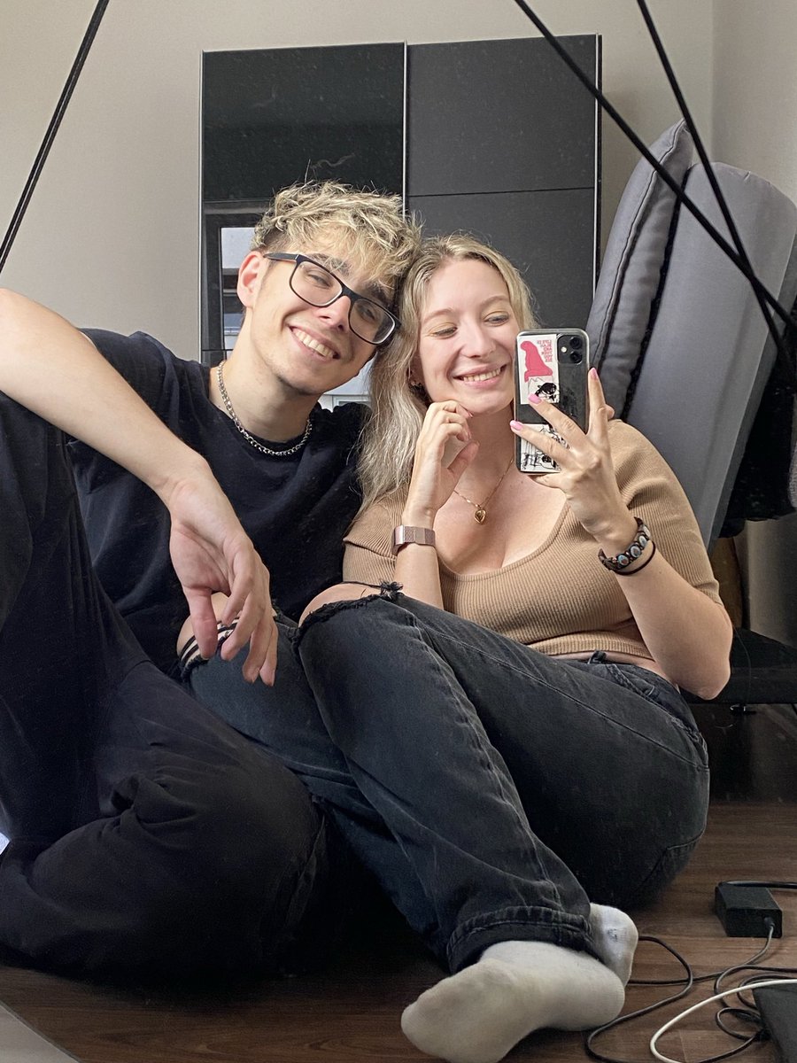 sanseary's tweet photo. 5 Jahre - ❤️ https://t.co/FNhZTDal5L