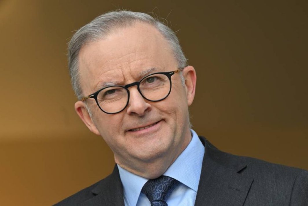 FreedomAus80100's tweet photo. The worst Prime Minister of the worst Government of the worst party

Resign, resign, resign https://t.co/qu7H1aRkOY