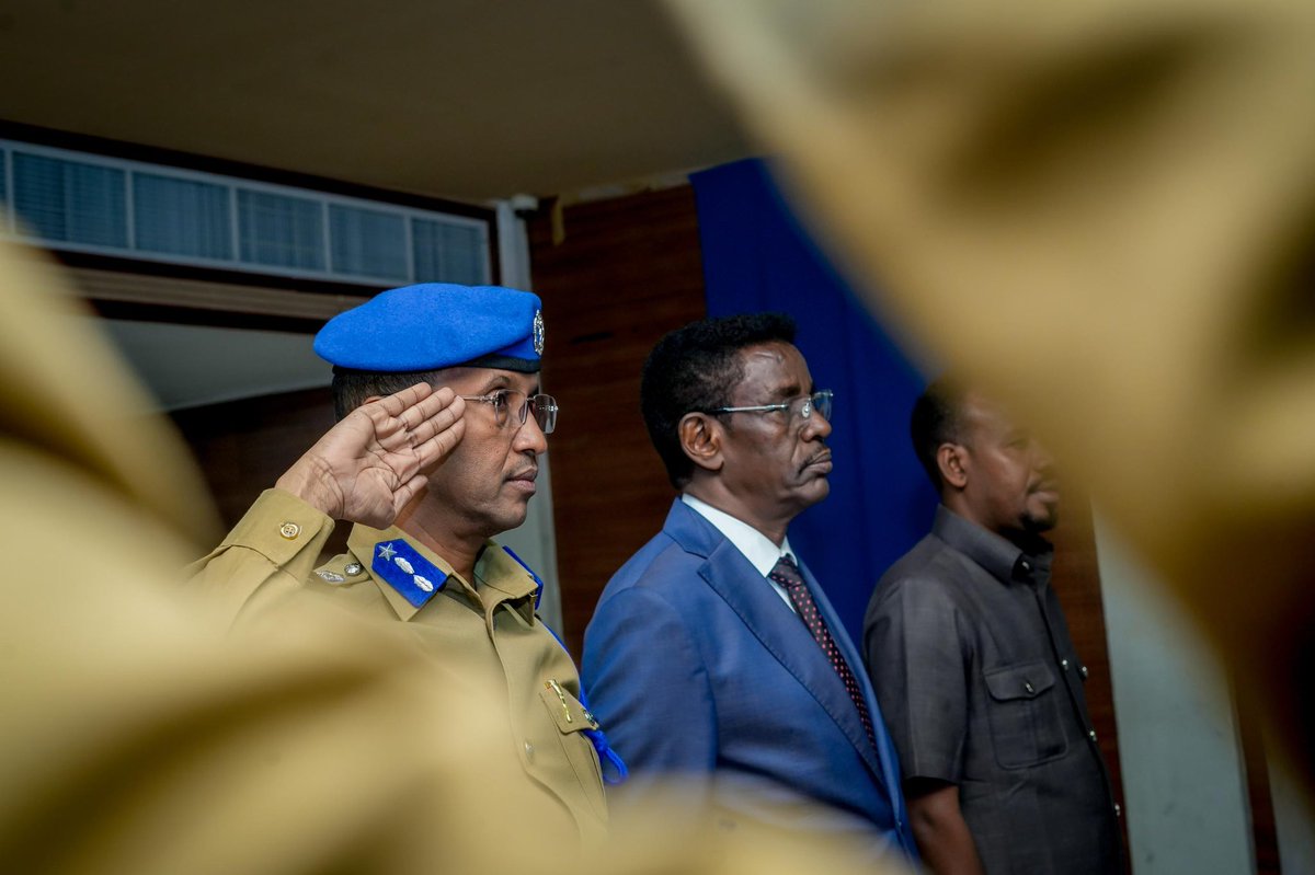 MoIS_FGS's tweet photo. The meeting focuses on advancing the National Security Architecture, enhancing collaboration among security institutions, and developing unified strategies to promote peace, stability, and lasting security across the country.
 #Somalia #Security #Mogadishu https://t.co/xLTZ2ktNrv