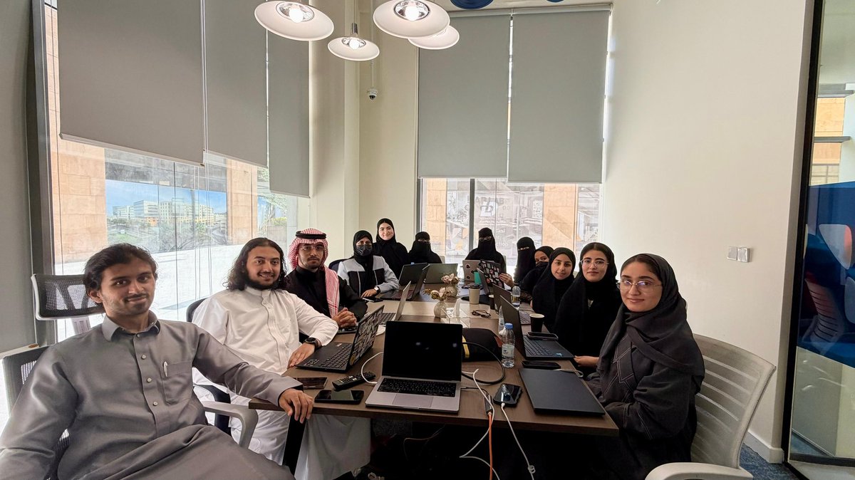 CS_ZYAD's tweet photo. First day of training🤍
@Tutorings_sa https://t.co/6vUmgD80BL
