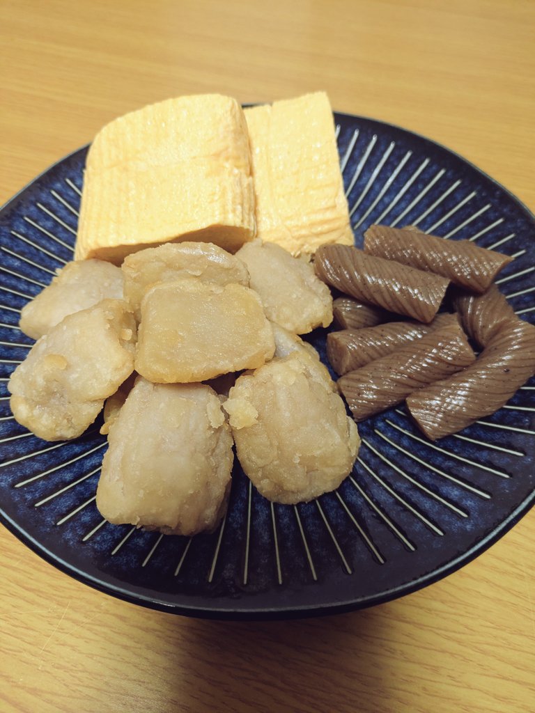 arugo0909's tweet photo. 食べたいものを食べたいように食べることで得られる幸せが存在するとかしないとか
節操が無いとか知らねぇぜ
築地→目黒→？？？→秋葉原
ぶっつけ旅行でもメシ食っとけばなんとでもなるのが良いよね
1人で行くと数打てないけど、2,3人で行けばその分食べられる種類増えて良いよね

…なんですか？？？ https://t.co/ENPnRkjPw5