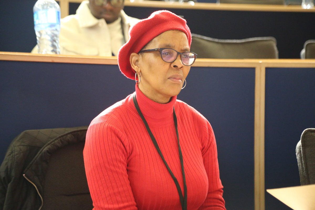 nicd_sa's tweet photo. From today until Wednesday, the NICD, together with stakeholders including the national departments of health and agriculture, is hosting a tabletop simulation exercise on responding to an outbreak of avian influenza. https://t.co/RyTL1C3ZAR