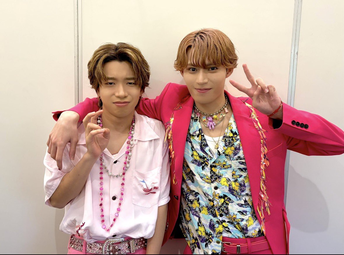 s9l8oot's tweet photo. WWWWWWWWWWW初めてみる顔すぎる https://t.co/0kljw1jkEs