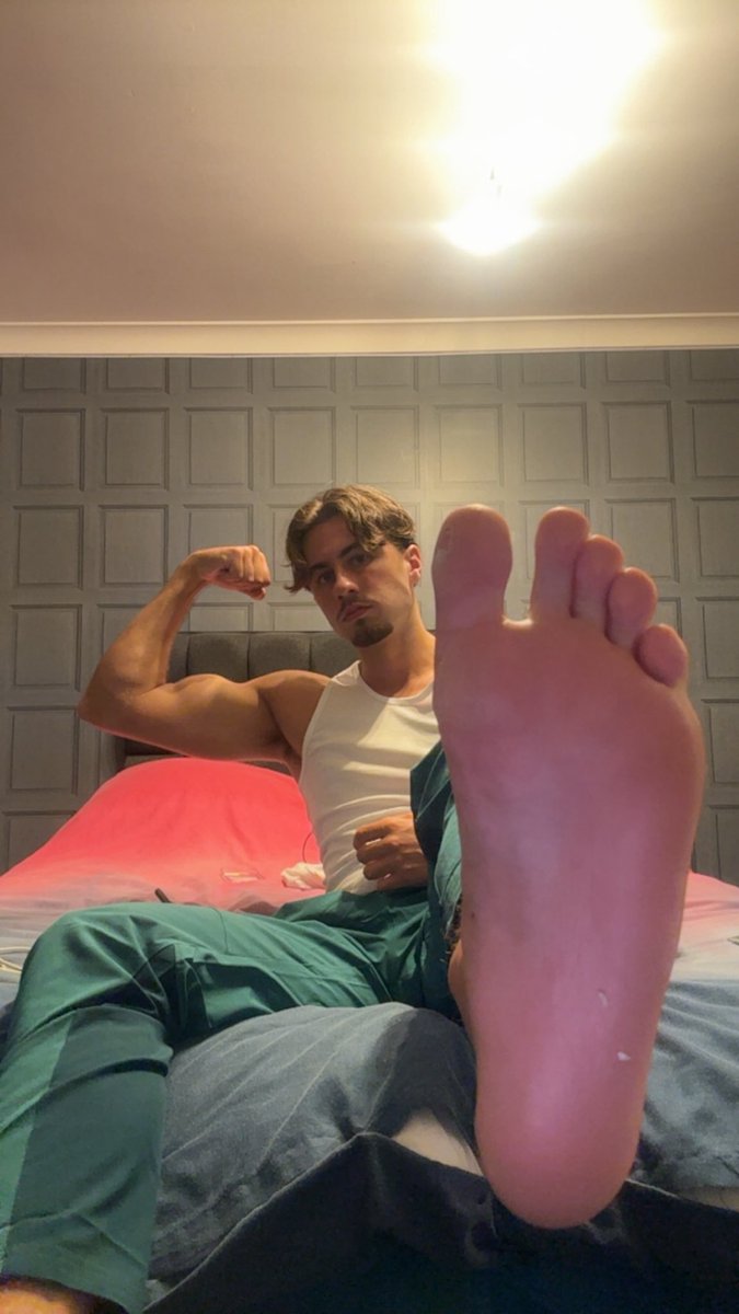 AlphaLMP55's tweet photo. I know there is many of you who would love to be serving under these soles. https://t.co/pHb3XFthYO