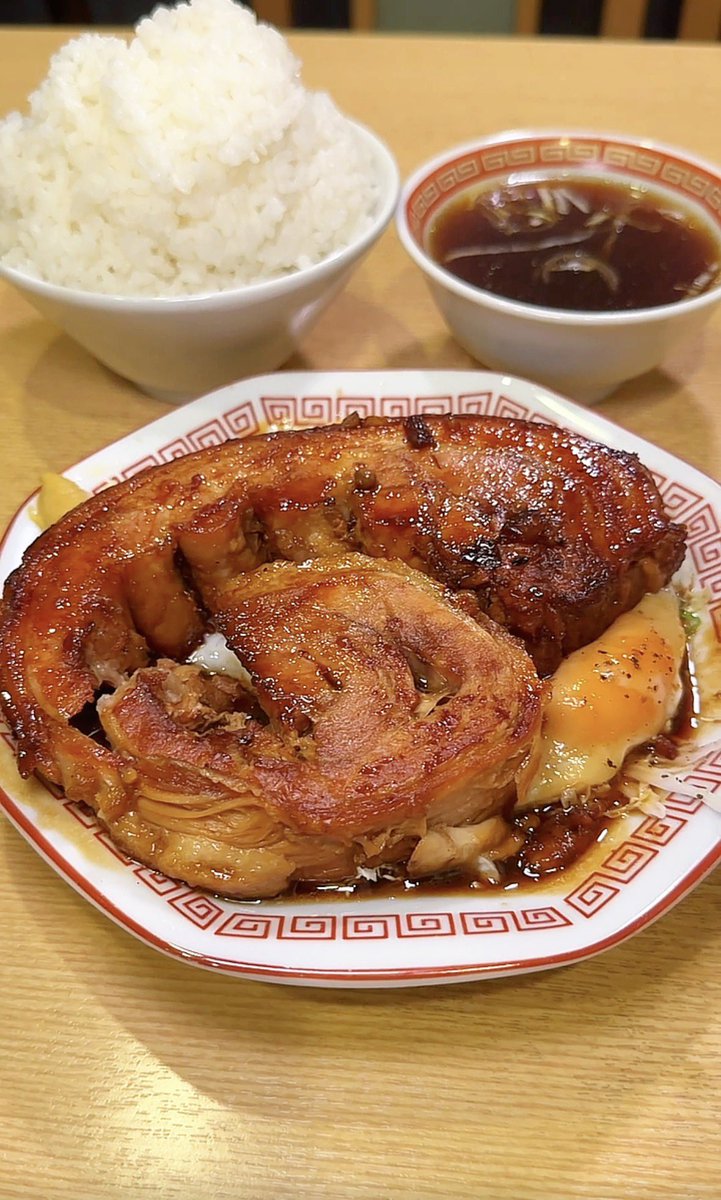 salty_gourmets's tweet photo. 1日5食限定のキングチャーシュー定食

📍安ざわ家　練馬 https://t.co/AYdsemn4o2
