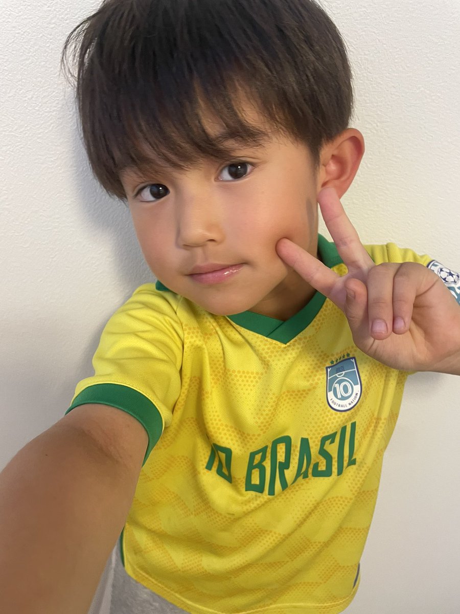 dan_tsubadan's tweet photo. こんばんは！

ぼくの2回目のステージがきま��たよ！
ファンの方に会えるの楽しみだよ！
よろこんでもらえるようにがんばるから
ぼくたちに会いにきてね🐥

特典会もまってーるよー😆

#つば男 #つば男KIDS
#つば男YOUTH https://t.co/maczjg4OOc