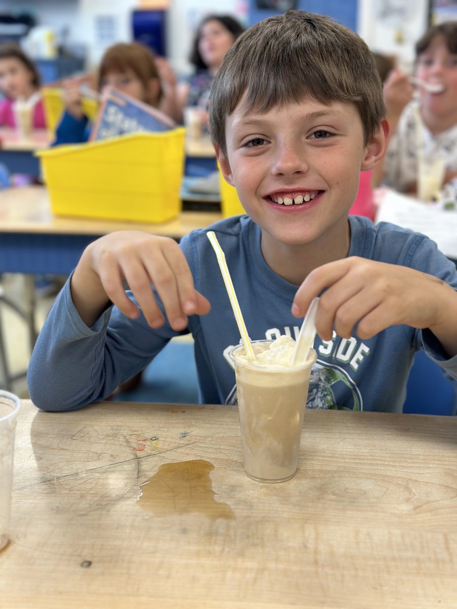 WestCler's tweet photo. 🥤 ☀️ Root beer floats + science = the perfect #MondayMemory. This sweet throwback takes us to when second graders at Withamsville-Tobasco wrapped up their ELA unit by exploring states of matter in the most delicious way possible: making root beer floats! #WCStrong https://t.co/pPUdzsSocJ