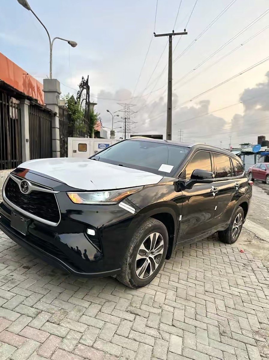 ayodejifash___'s tweet photo. TOYOTA HIGHLANDER XLE 2022
Lagos
N49,000,000
Extremely clean unit
Well maintained
Nothing to fix
Buy &amp; drive condition
Inspection available
Serious buyers only
DM or call  07043466996, 07042380151 https://t.co/Bm5gXxpN9v