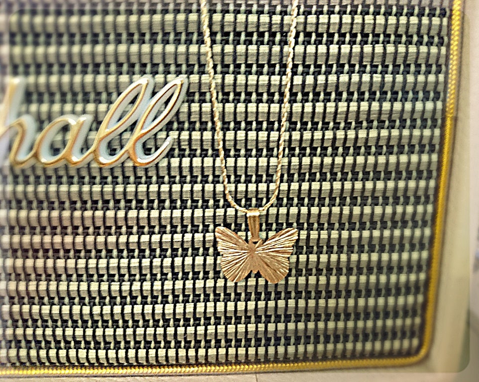 Mikissecret's tweet photo. https://t.co/X60gGpcTAT #nature #freedom #fly #butterfly #jewelry #animallover #animal #boho #beauty #french #giftsforher #free #butterflies #goodvibe #parisienne #precious #loveyourself #breath #shopping #happy #detail #art #birthday https://t.co/HMyibz98wW https://t.co/sDriLtZLFn