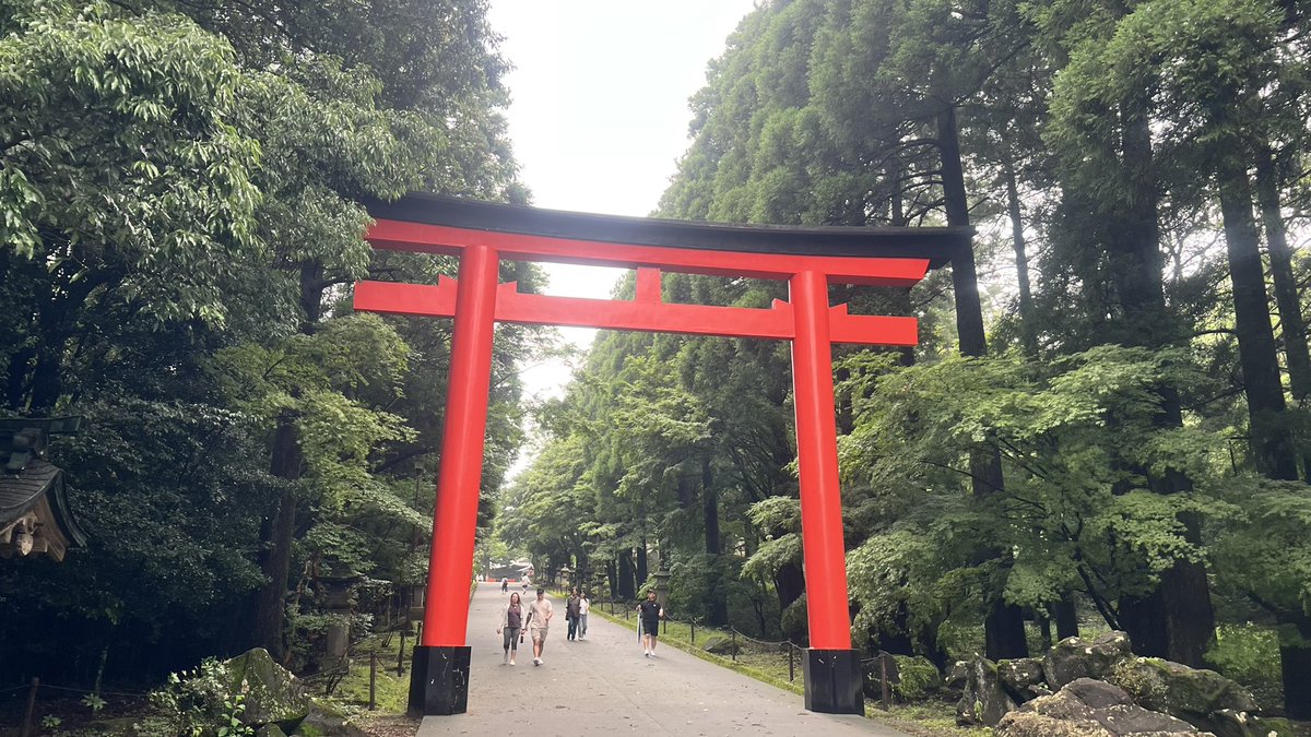 campi_bath's tweet photo. 霧島神宮でお祈りしておみくじ引いてみた https://t.co/D2kMigC8SB