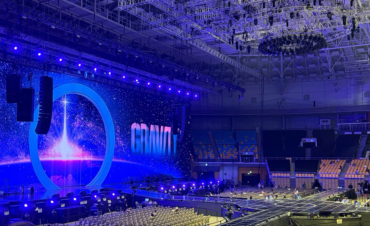 coco_end6's tweet photo. というかもう日本公演もすぐだ
まだソウル3日間の余韻に浸りすぎてて…やっぱり母国のときのジュンスってすごく楽しそうなのよね。それをまた一緒の空間で楽しめて幸せだったな。ありがとう

ハイタッチ出来たのも良い思い出💓 https://t.co/QzXbTteOJY