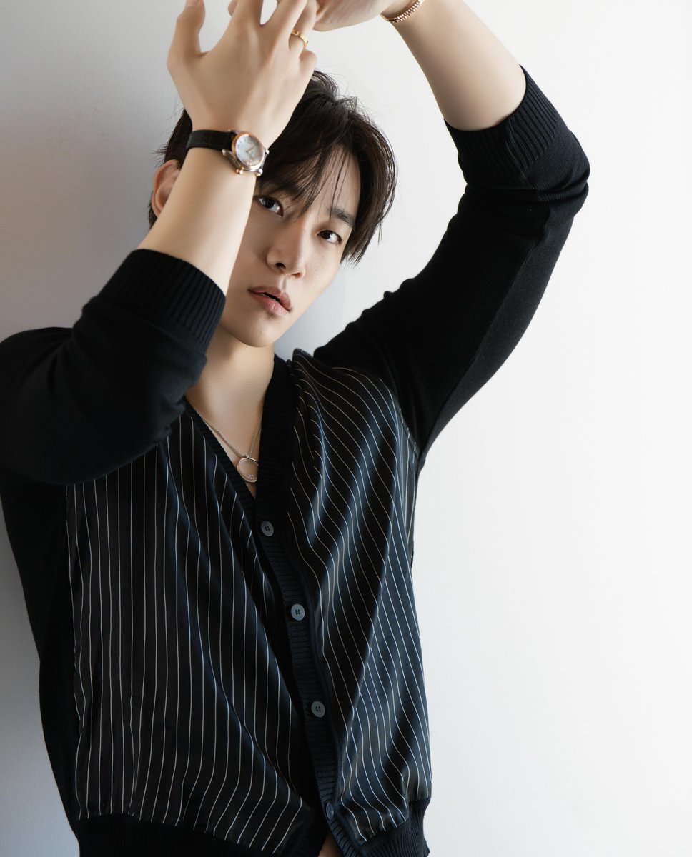 Kkorepo's tweet photo. 「#2PM」#ジュノ、眼差しだけで雰囲気を圧倒…グラビア撮影のビハインドを公開 
🔗https://t.co/pNqomKpxve https://t.co/rOck6z3kw4