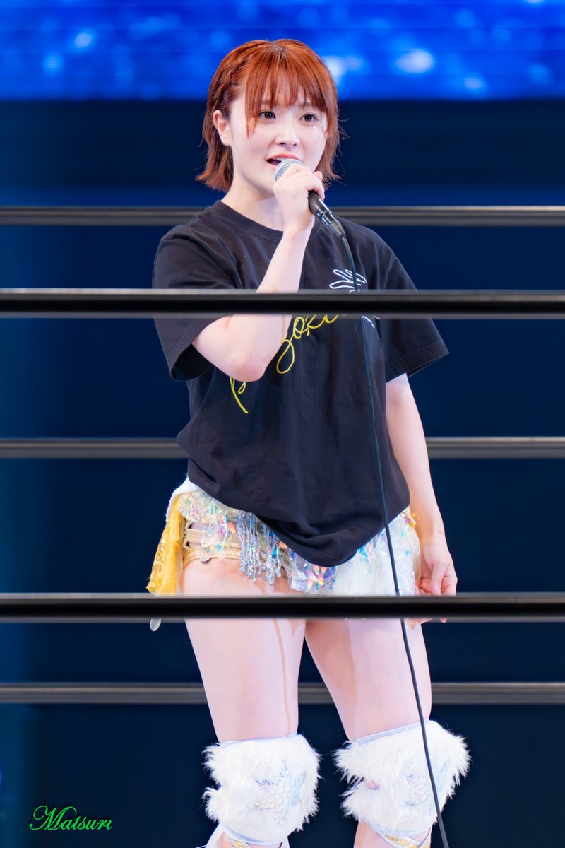 MATSURICON666's tweet photo. なつぽい「私は可愛くて、素敵な仲間たちもいて、カッコいい旦那さんもいて・・・」
亜美＆レディ「ブーーーーーーーーーッ👎👎」
笑いました🤣
#なつぽい #壮麗亜美 #レディ・C #STARDOM #スターダム https://t.co/oKQ9ZhD5Xa
