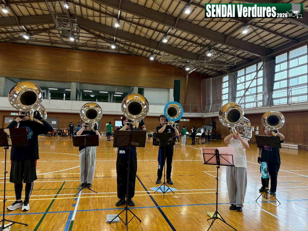 SENDAI_Verdures's tweet photo. 日曜日は、山形県🍒の一般マーチングバンドの「DER GLANZ」(@DER_GLANZ2018)さんと合同で練習をしました‼️🤗

一緒に練習する中で多くの発見があり、充実した時間を過ごすことができました‼️🔥
遠くからお越しいただきありがとうございました‼️

 #SENDAIVerdures
#まるば https://t.co/c7RWmY0JFO