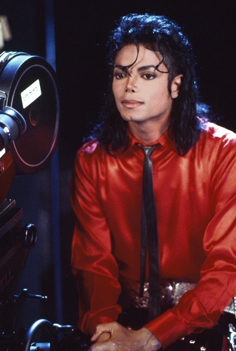 captaineomjjx's tweet photo. Liberian Girl,  1989 https://t.co/VK3K4CUuVE