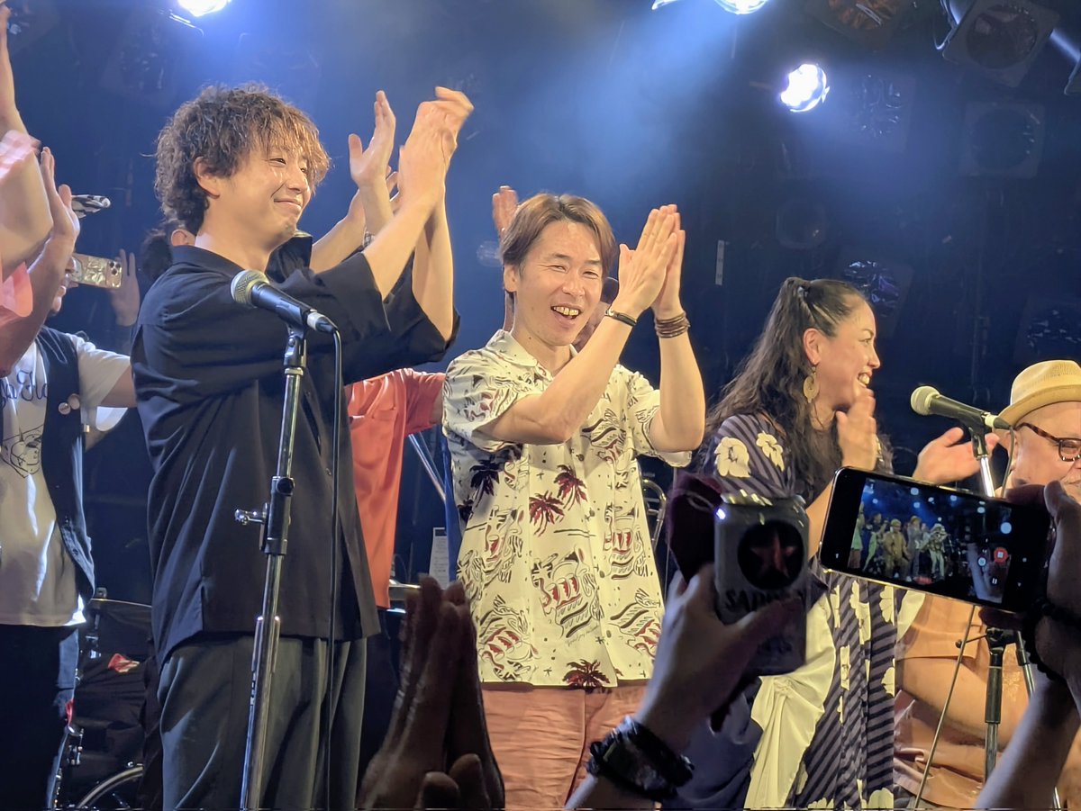 4432723's tweet photo. 20260620🌺
SHIBUYA CLUB QUATTRO
THE SKAFLAMES × #元ちとせ

ライブハウスの爆音ちーちゃん、心も体も踊りまくりでハッピー！めちゃくちゃ楽しかった！！松本さん、ラーさん、ゆっぽんからなるちーちゃんバンド大好きだ〜〜（；_；）🩷

お客への返しがおもろすぎるちーちゃん ＼かわいい〜〜！！／ https://t.co/q3NyJCIt9f