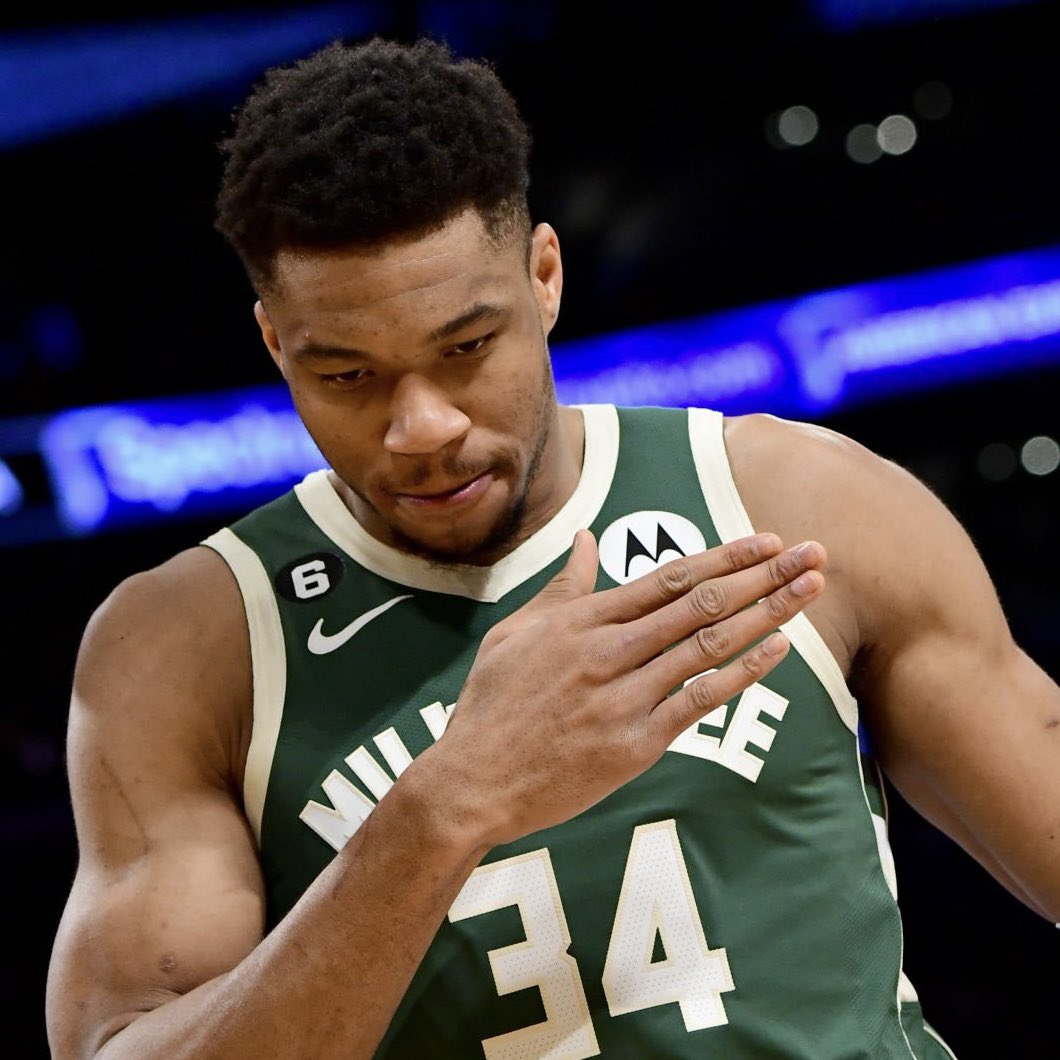 PolymarketHoops's tweet photo. The Celtics have a real shot at winning the Giannis Antetokounmpo race with a Jaylen Brown-centric offer, per @TheSteinLine.

Wow, wow, wow. 😳 https://t.co/BnAeGXgtzd