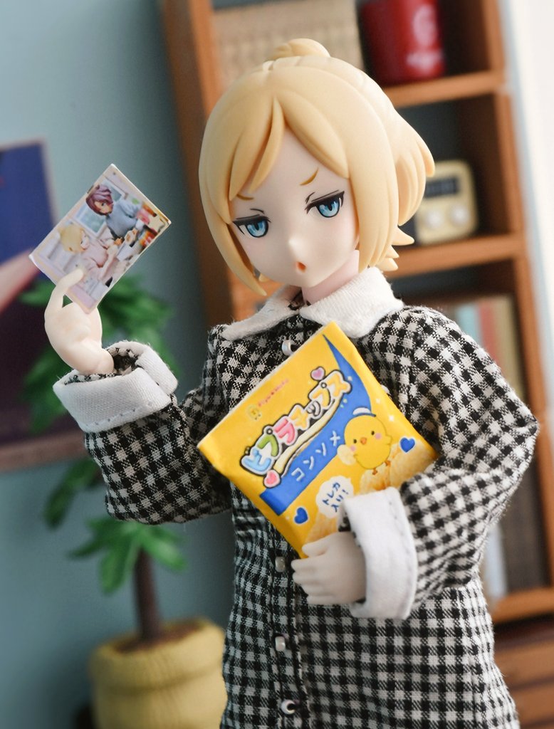 Jutta115's tweet photo. ほ「いのう商店でビプラチップスは買えますが、ビプラチップスでいのう商店は買えません。あしからず。」
ろ「分かりにくいネタを……」 https://t.co/DZ7LpiaL86