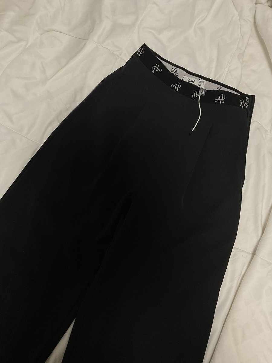 usedbynor's tweet photo. กางเกง ahalf xs 220(shop 750) https://t.co/dWNCzZRMp4