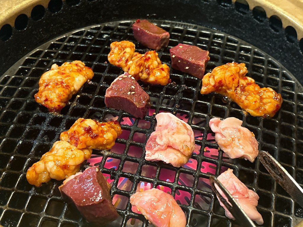 otonomechor's tweet photo. おとのめです🌱

本日は練習写真ございません😭
※悔しいので焼肉×ビールをどうぞ🥩🍻
リズムに苦戦しながらもなんとか喰らいつきました🔥

来週はアミカス（高宮）にて、練習です！
見学来てみたいよーという方は↓からお願いします🙇
https://t.co/3CRv3vO9Oo https://t.co/hdXdQ9htIJ
