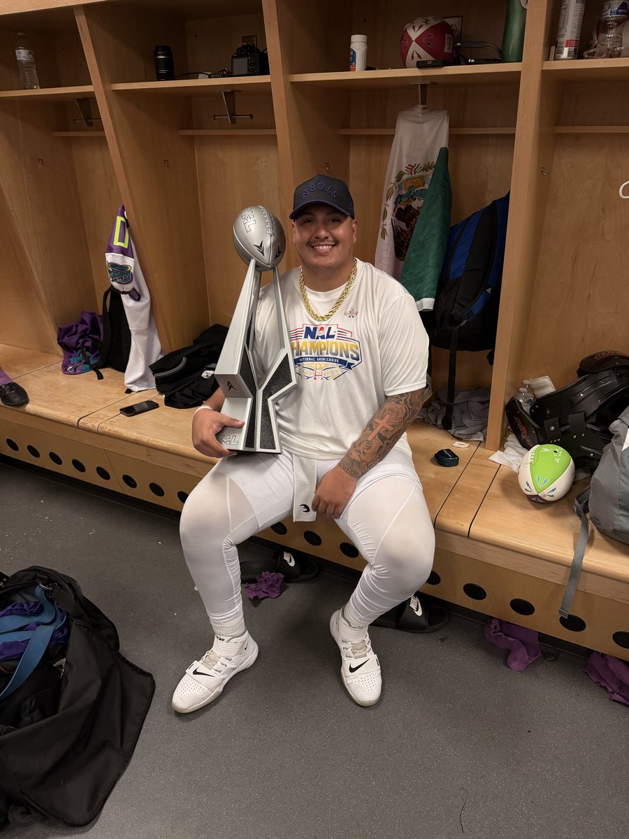 RafaelRecio11's tweet photo. All glory to my lord Jesus!! This feels good.
#NALCHAMPIONS #2Kinds https://t.co/6ltjJMHIEZ