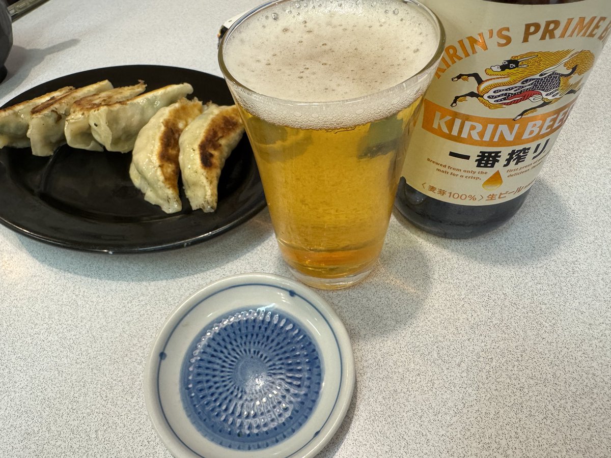 akky5808's tweet photo. ビールを餃子で流し込み、冷やし担々麺‼️
ほんとうまい😋
食べたことない人は食べたほうがいいよー♪
これで明日もがんばれる‼️ https://t.co/njg5kuXfVh