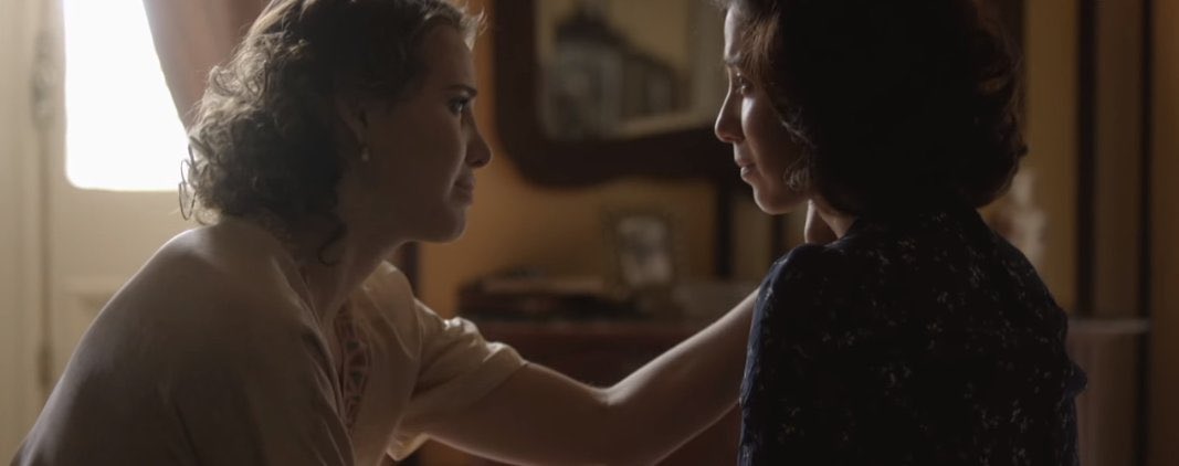 almodovfilms's tweet photo. não quero estar aqui quando descobrirem que ela também já fez par com a marjorie estiano em “entre irmãs” obra linda do cinema nacional https://t.co/AwHDHogOk2