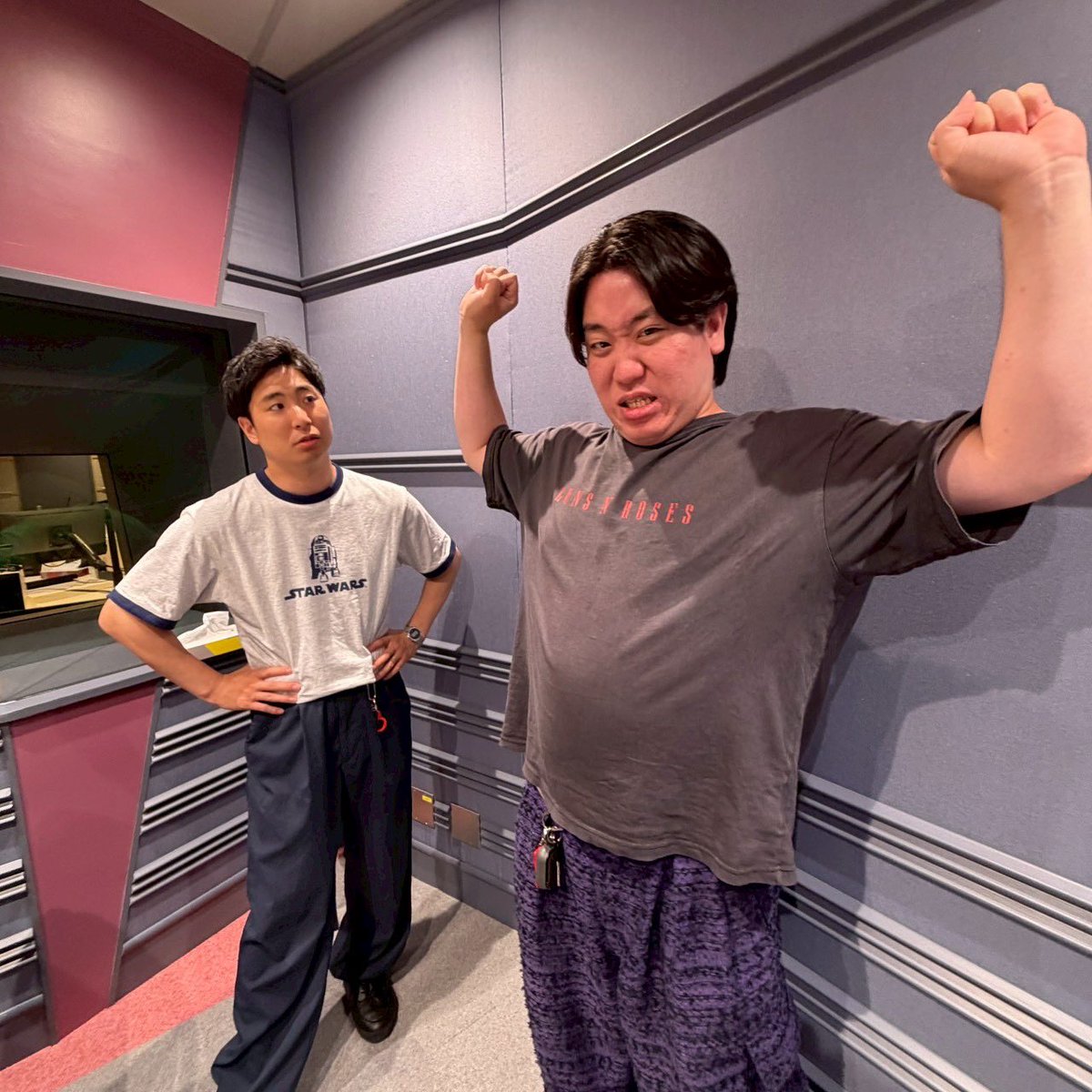 kingyo_demeking's tweet photo. ／
#金魚番長のデメキング #115
アフタートーク配信開始！
＼

箕輪が巣鴨で罰ゲームをしていた日、古市はジムに入会したそうです。プロレスラー体型を目指し、プロテインを過剰摂取する古市。ジムはイベントらしいです。
https://t.co/JfZwFxsmpI https://t.co/slRpj5fiRx