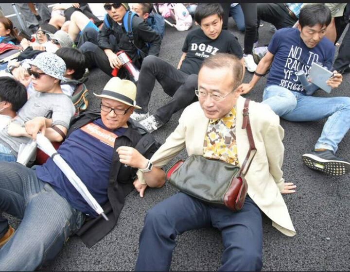 ManyaDubtsova's tweet photo. @togootto 以前、有田芳生も座り込みしていた。
有田芳生はそんな衆議院議員なのに、辺野古で女子高生が亡くなったことに対してはダンマリ(怒）
クズです。 https://t.co/Qn5G23bWNX