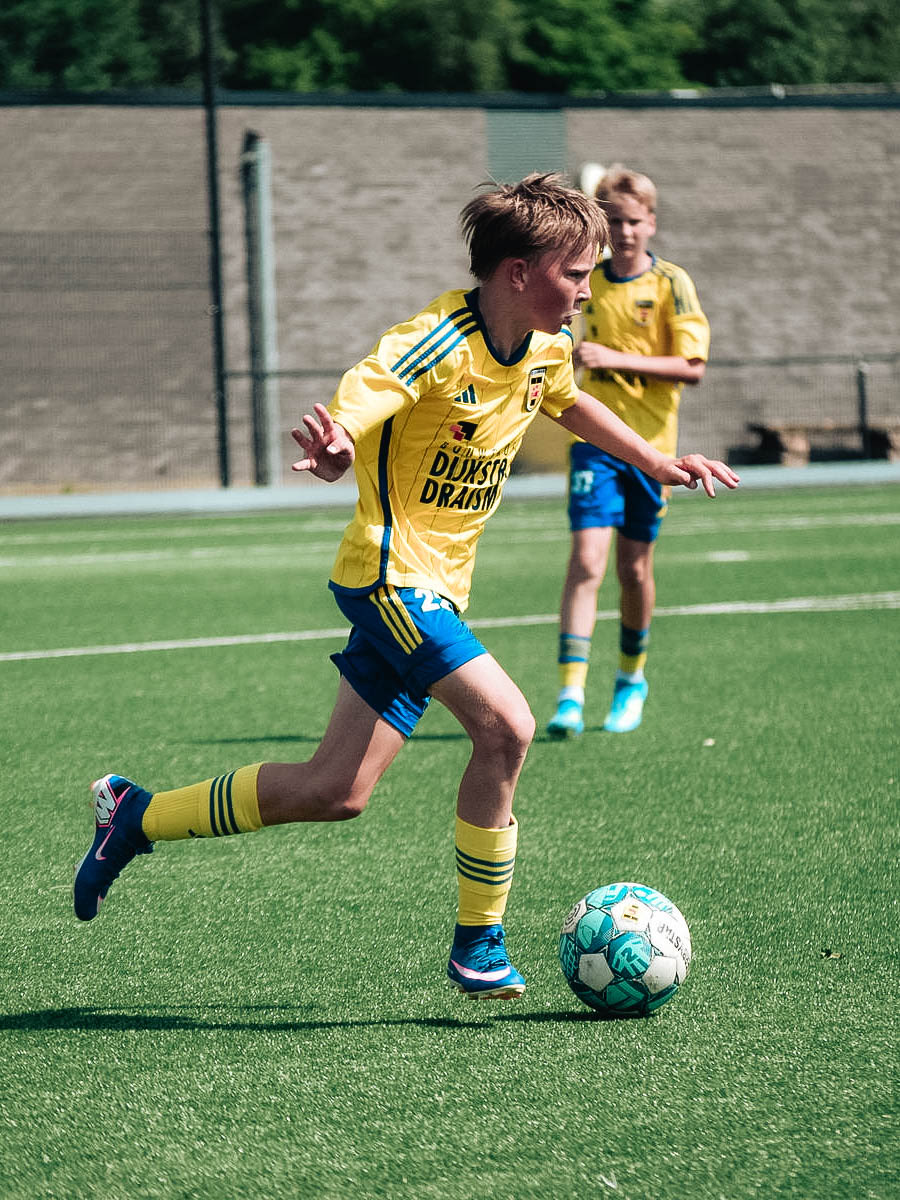 CambuurJeugd's tweet photo. Fototerugblik van de oefenwedstrijd van O14 tegen FC Groningen! 👊🏻 https://t.co/HveCBlfDQb