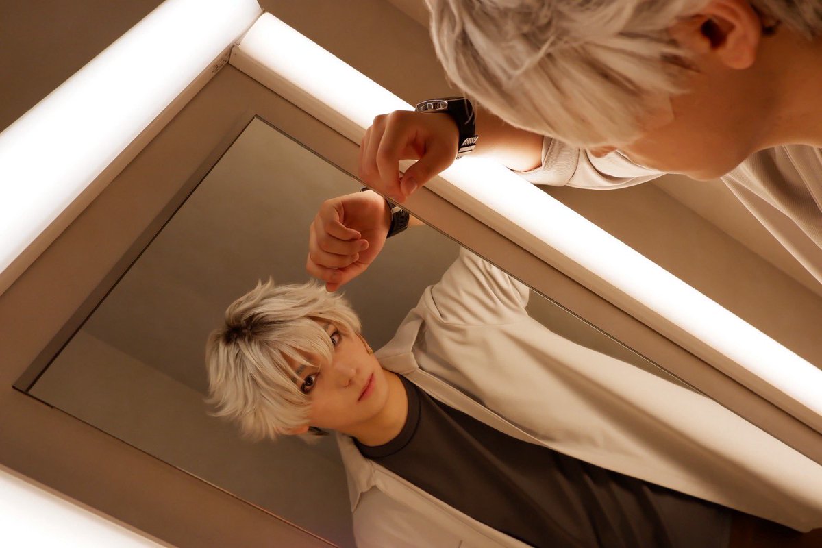 hrk_sana's tweet photo. 「時光代理人-LINK CLICK- Game of Rules」THE MUSICAL

5日目ありがとうございました！
とりあえず半分達成！
明日の休演日しっかり休んで後半戦に臨みます☀️
影くんが撮ってくれました📸

#舞台時光代理人 https://t.co/hWr9QCtC8z