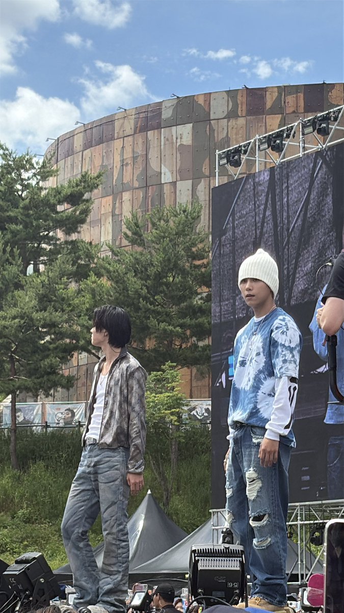 OHreally2117's tweet photo. #김률 얘가 저 째려봐요ㅠ...
앙🥵😘 https://t.co/QZ7jrOW8b3