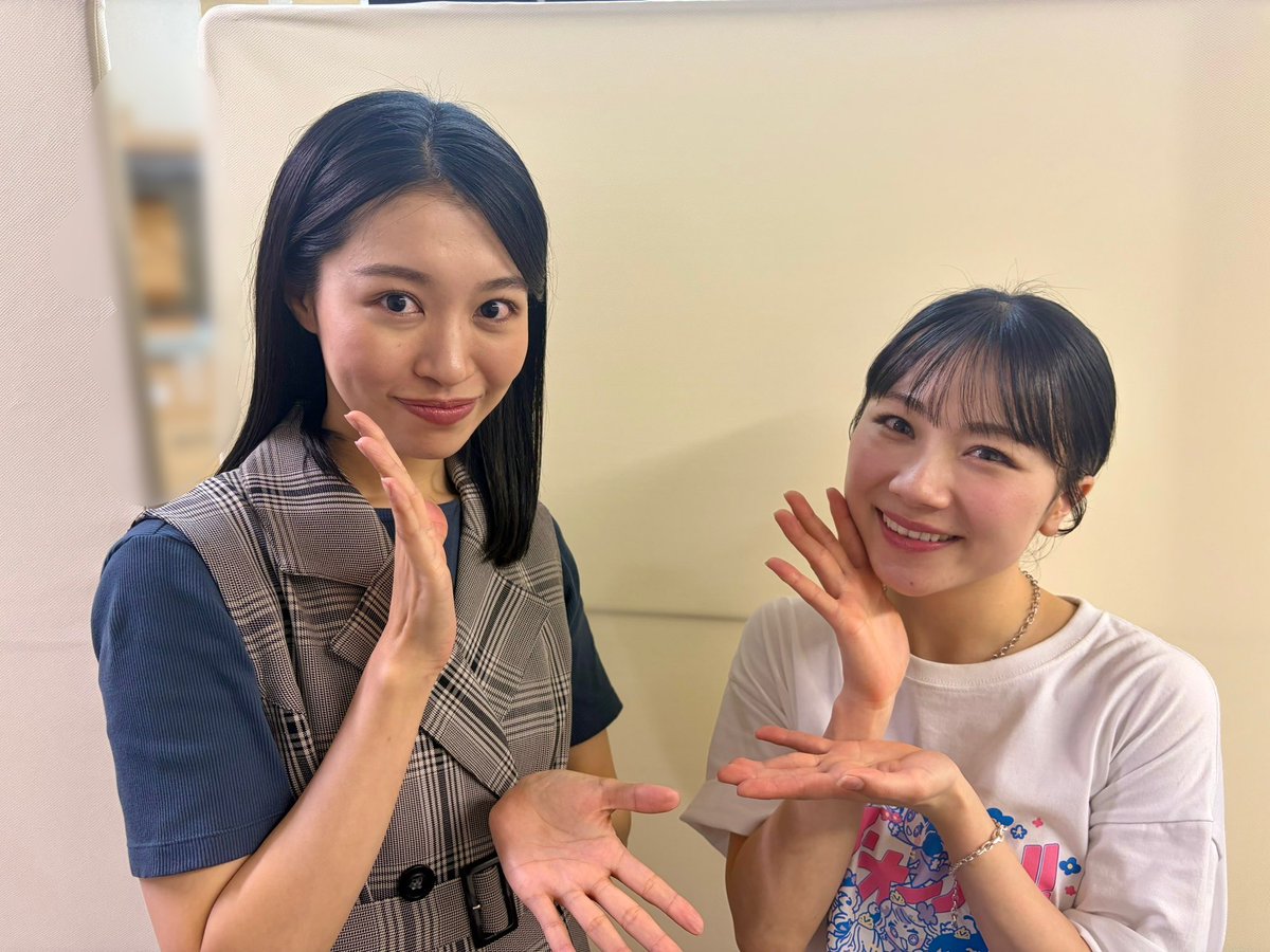 yoshimoto_ruka_'s tweet photo. ハロショ大阪独演会～ 石田亜佑美 ～
ありがとうございました💙
両部とも梅棒 21st STAGE『ラヴ・オール!!』のお話が盛りだくさんでしたね🥰
私自身も観劇したてほやほやだったのでエピソードの1つ1つに感激していました
劇中のいろんな場面が頭に思い浮かんできて、またまた世界観に浸れました💙❤️ https://t.co/xGjuKpYXZj