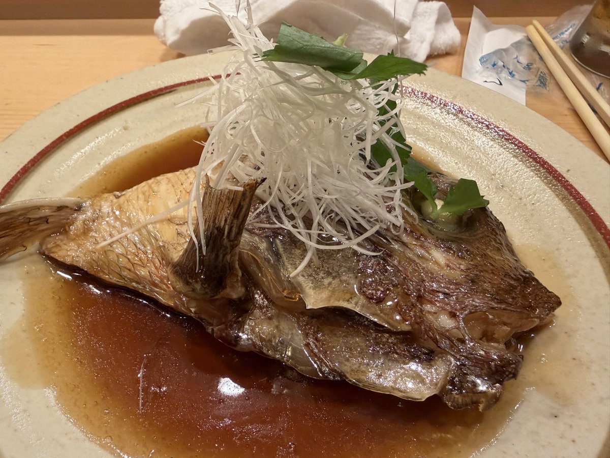ohtsu006's tweet photo. 基本的に汚くて安いお店が好きだけどたまには背伸びして贅沢😊美味しくて幸せすぎた。明日から家庭も仕事もDJも畑も前に進めよう。 https://t.co/N72RIEuInY